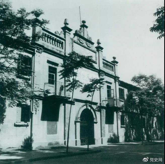 1927年4月27日，中國共產(chǎn)黨第五次全國代表大會在武漢召開。圖為大會舉行開幕式的地方。
